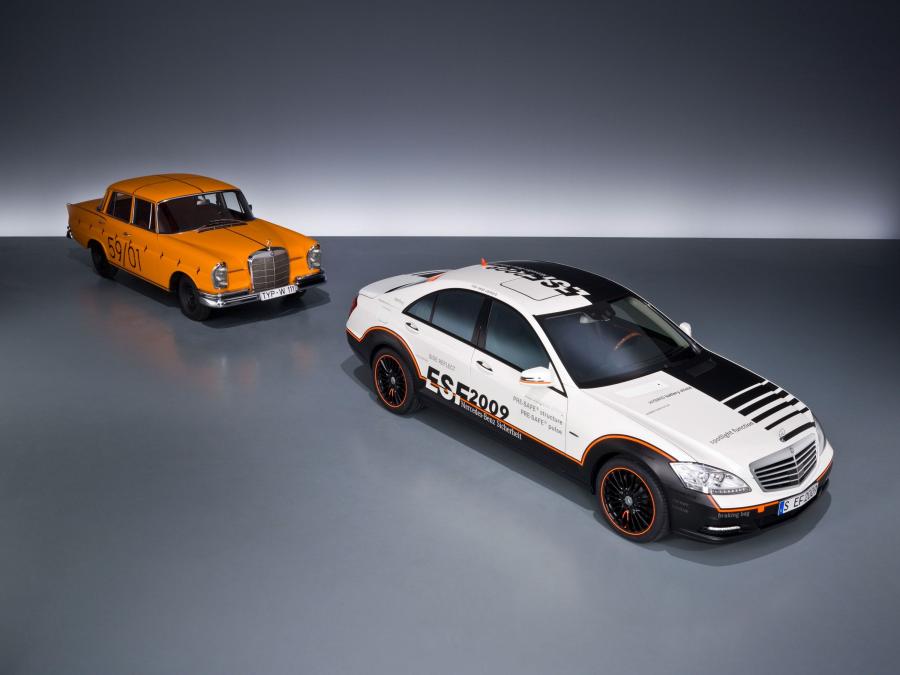  Mercedes-Benz S-Class Experimental Safety Vehicle 2009 года  (фото 2 из 26)